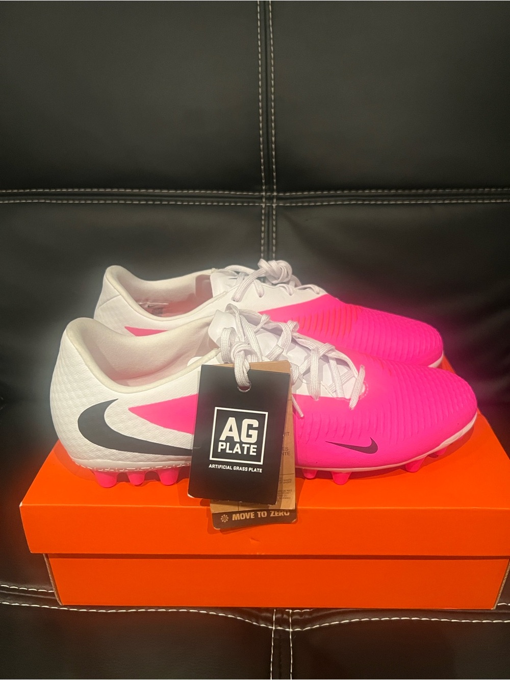 Nike Phantom low 6 AG soccer cleats